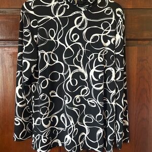 Susan Graver Black and White Swirl Pattern Long Sleeve Top